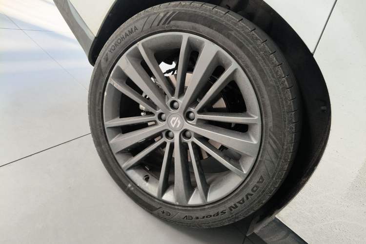 Used Leapmotor C16 2026 Extended-Range 280 LiDAR Zhizun Edition 6 Seats