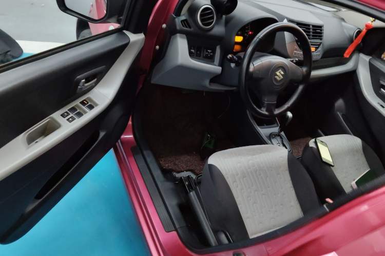 Used Suzuki Alto 2013 1.0L Automatic Luxury Model
