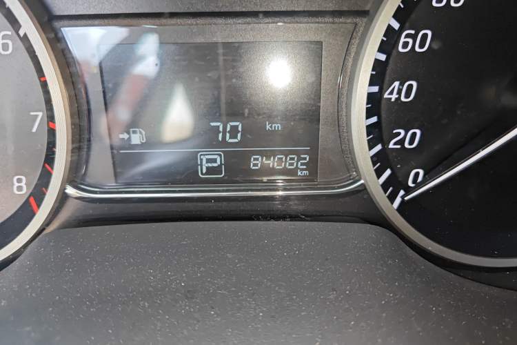 Used Nissan Sylphy 2019 1.6XV CVT Smart Connect Luxury Edition China VI Standard Odometer Close Up