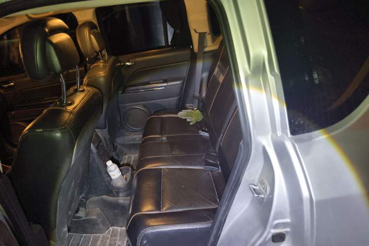 Used Jeep Compass 2011 2.4L four-wheel drive luxury version