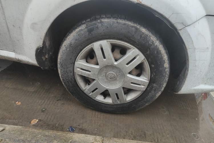 Used Buick Excelle 2013 1.5L Manual Classic Model
