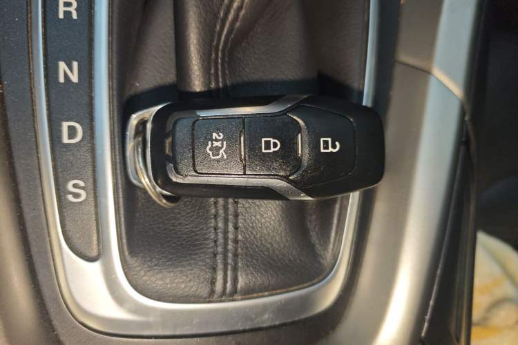 Used Ford Mondeo 2013 2.0L GTDi 200 Fashion Edition