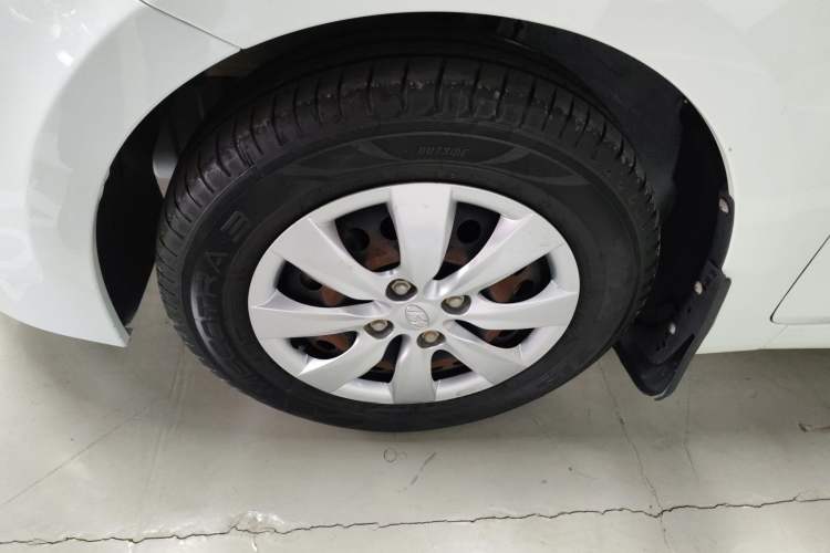 Used Hyundai Verna (older generation) 2014 1.4L Manual Smart GLS Trim Exterior 4