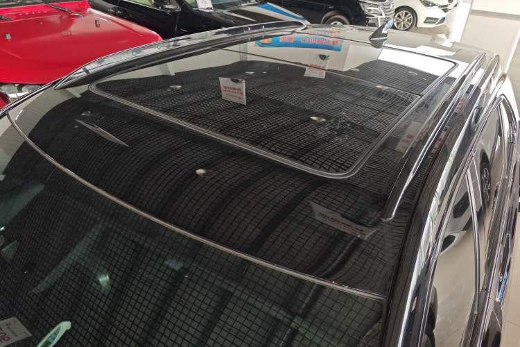 Used Cadillac XT4 2018 28T 4x4 Leading Sport Model
