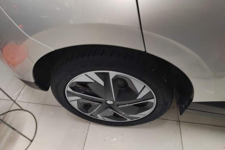 Used MG 4 EV 2022 425 km Luxury Edition