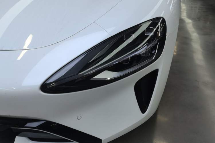 Used Xiaomi Auto SU7 2024 Rear-Drive Long-Range Intelligent Driving Version
