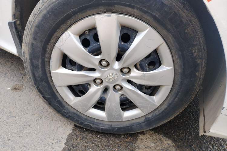 Used Hyundai Verna (older generation) 2020 1.4L Manual GL Refreshed Edition
