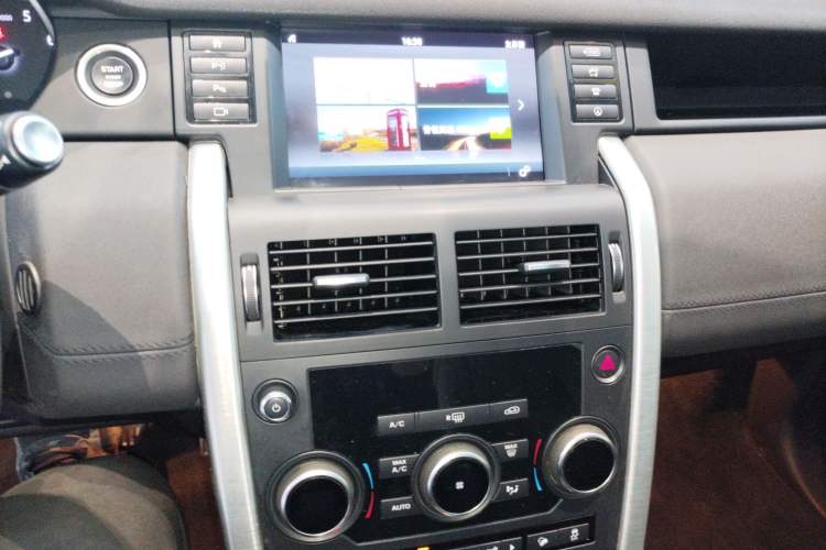 Used Land Rover Discovery Sport 2019 240 PS SE Version China VI Standard Audio And AC Panel