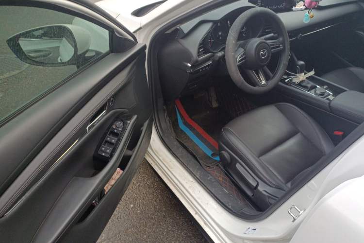 Used Mazda 3 Axela 2023 2.0L Automatic Zhiya Edition Driver Seat