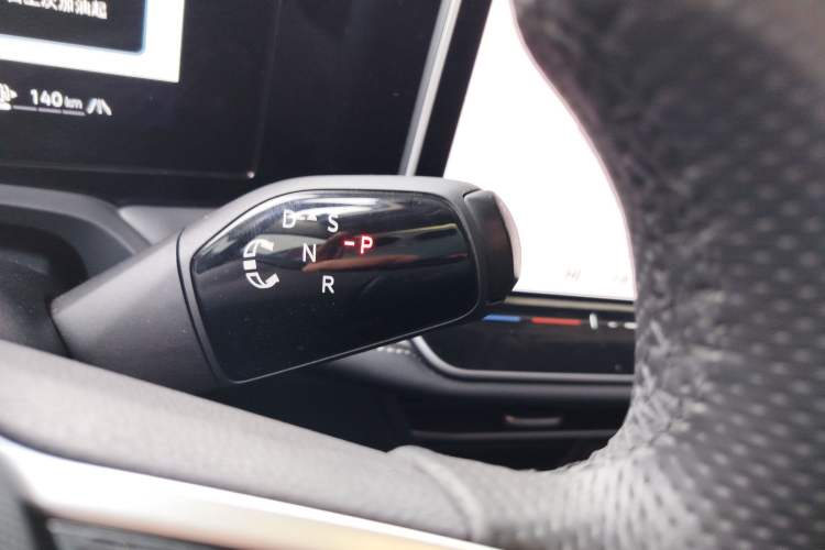 Used Volkswagen Magotan 2024 380TSI DSG Prestige Edition DaMai Package Gear Lever