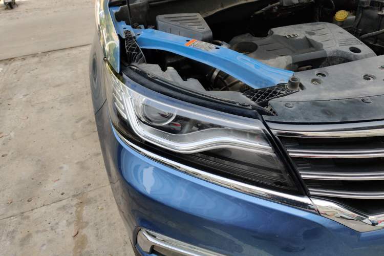 Used Roewe RX5 2016 20T Two-Wheel Drive Automatic Internet Smart Edition