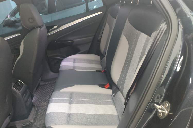 Used Volkswagen ID.4 CROZZ 2025 Pure Edition Left Rear Seat