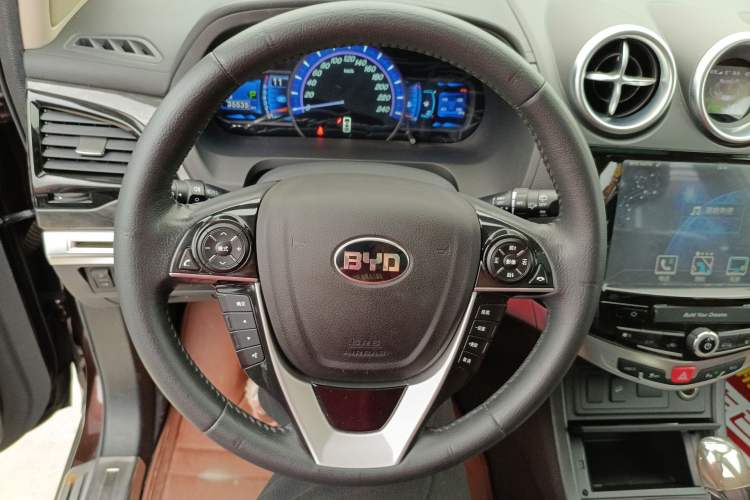 Used BYD S7 2016 2.0T Automatic Prestige Plus
