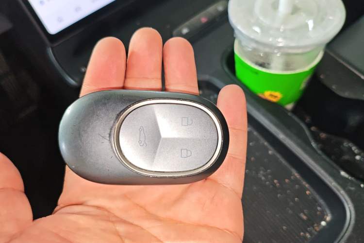 Used Nio ET5 2022 75 kWh Vehicle Key