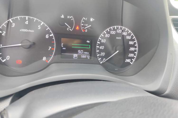 Used Nissan Sylphy 2014 1.6XV CVT Deluxe Edition Odometer Close Up