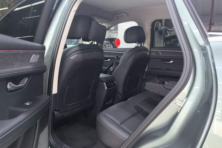 Used Hima AITO M5 2022 Extended-Range Four-Wheel Drive Ultimate Edition Left Rear Seat