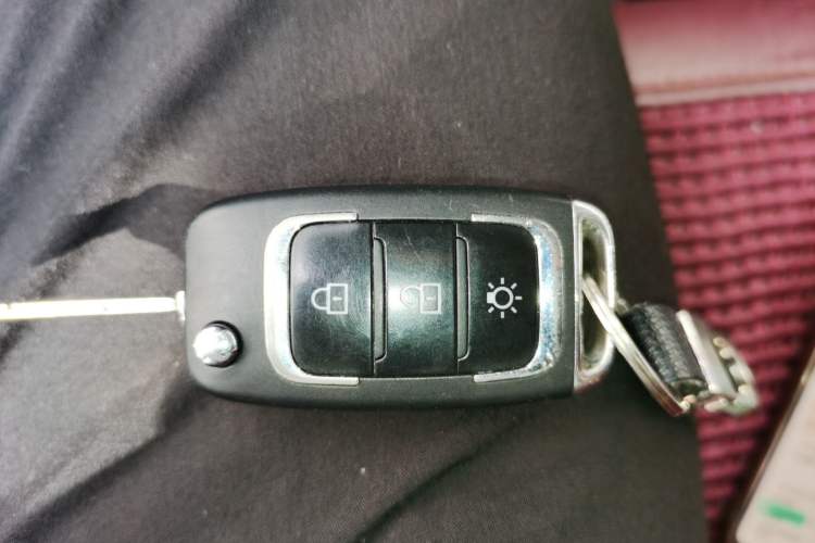 Used Jinbei Gold Hiace 2021 1.5L Passenger Vehicle Engineering Lion 6 Seats
