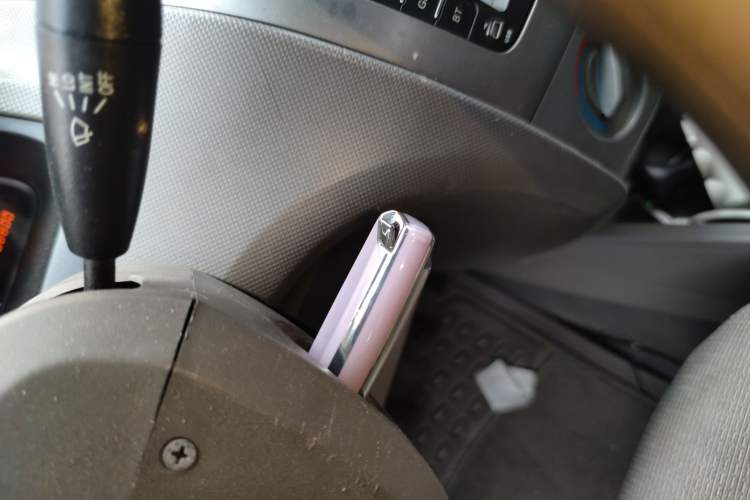 Used Chevrolet Sail 2013 Sedan 1.2L Manual Fashionable Happiness Edition
