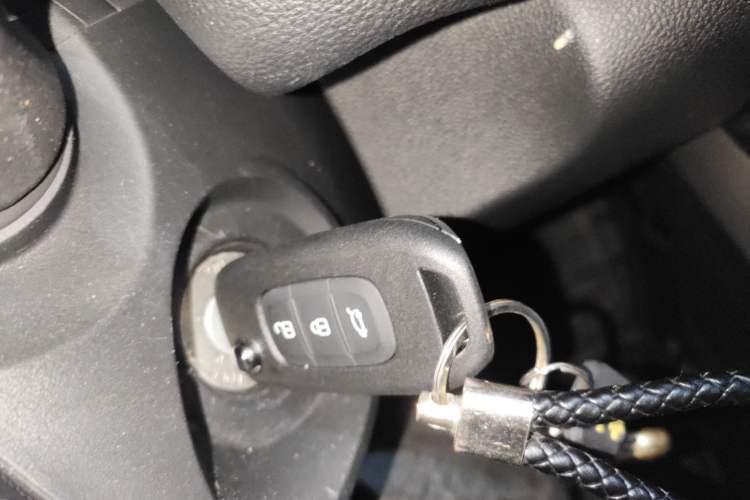 Used Renault Kadjar 2017 2.0L Two-Wheel Drive Comfort Edition
