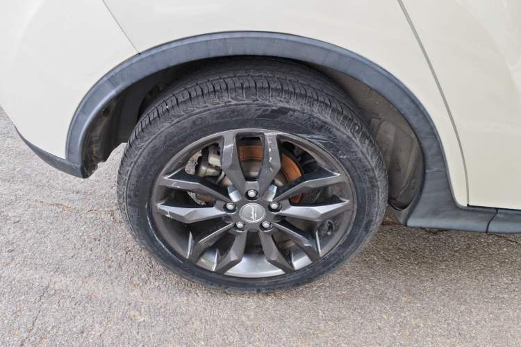 Used Land X2 2017 1.6L Automatic Jingrui Edition
