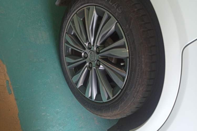 Used Hongqi E-QM5 2024 610 km PLUS
