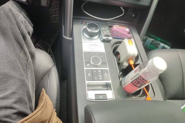 Used Land Rover Discovery 2020 2.0T 30th Anniversary Special Edition Gear Lever