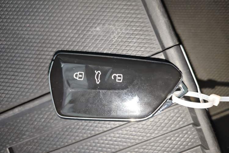 Used Volkswagen ID.UNYX 2024 Pro Long-Range Version