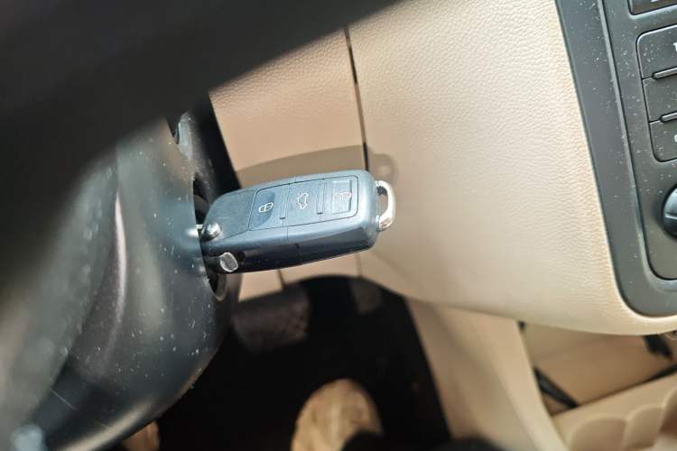 Used Skoda Fabia 2014 1.4L Automatic Crystal Edition