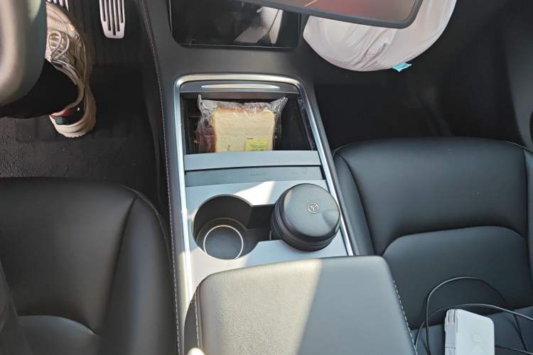 Used Tesla Model Y 2022 Rear-Wheel-Drive Version