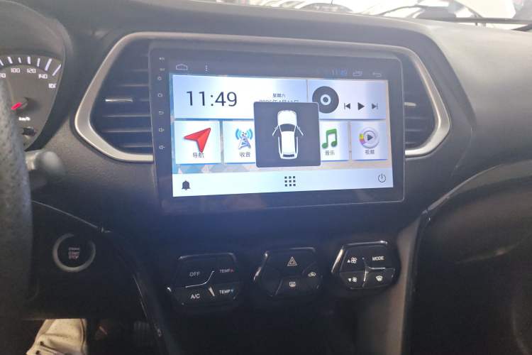 Used GAC Trumpchi GS4 2017 235T G-DCT Two-Wheel Drive Elite Edition Audio And AC Panel