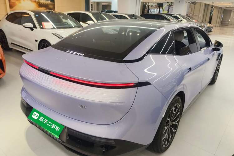 Used Zeekr 007 2025 Four-Wheel Drive Intelligent Driving Version 75 kWh
