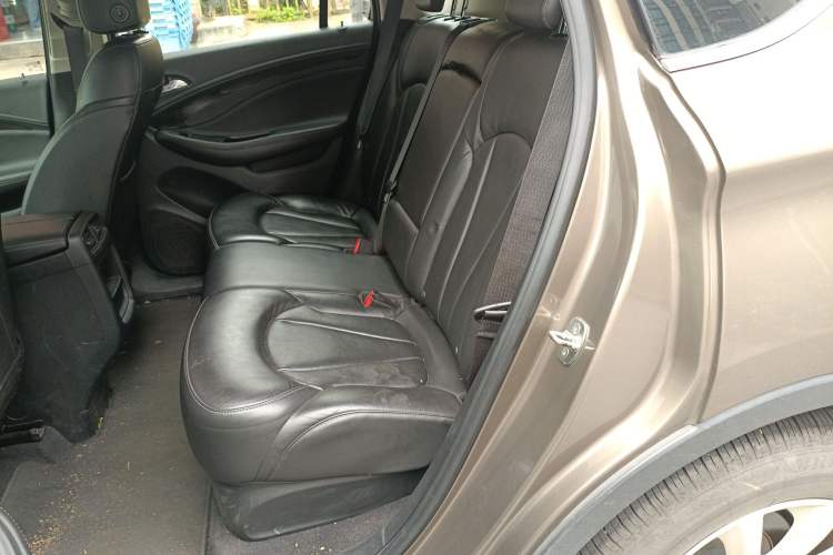 Used Buick Envision 2018 20T Two-Wheel-Drive Elite Model Left Rear Seat