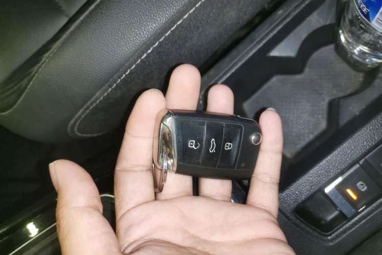 Used Volkswagen T-ROC 2020 280TSI DSG Two-Wheel Drive Comfort Version