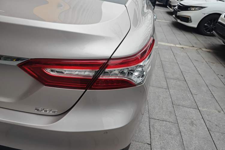 Used Toyota Camry 2019 Revised Version 2.0G Luxury Edition
