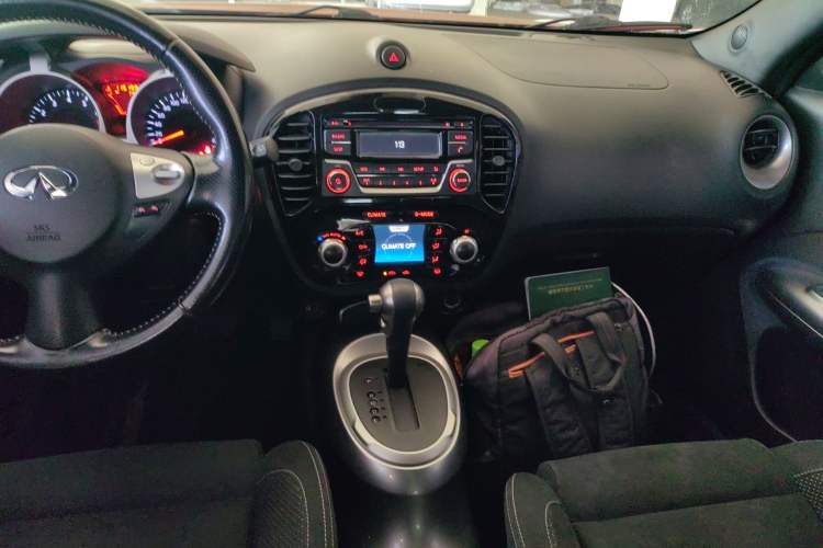 Used Infiniti ESQ 2014 1.6L Spontaneous Edition
