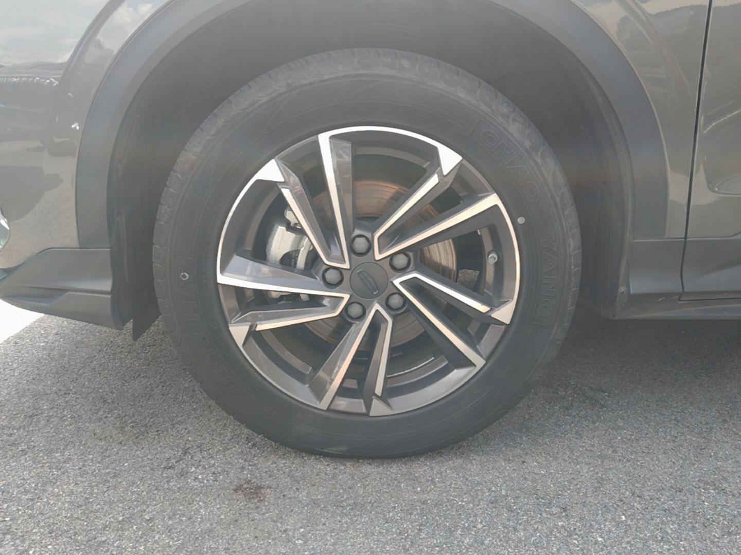 Geely Auto Coolray 2023 1.5T DCT Platinum Edition — снимка 10