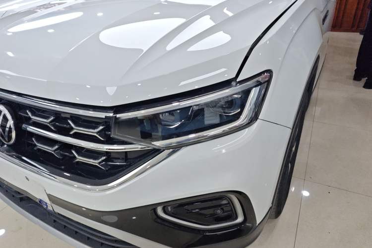 Used Volkswagen Tayron 2023 300TSI Two-Wheel-Drive Luxury Plus Advanced Edition
