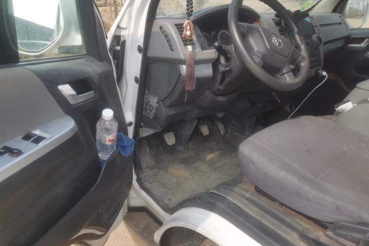 Used Foton Scenic G7 2022 2.4L Gasoline Commercial Version Long Wheelbase High-Roof Van 2 Seats 4K22D4M
