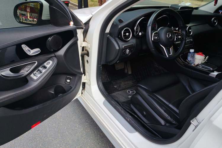 Used Mercedes-Benz C-Class 2019 C 180 L Dynamic Sports Edition Driver Seat