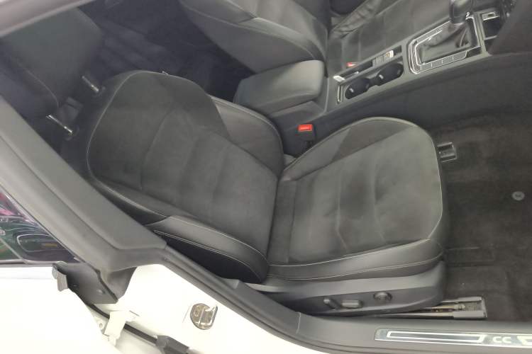 Used Volkswagen FAW-Volkswagen CC 2020 330TSI Huayan Edition China VI Standard
