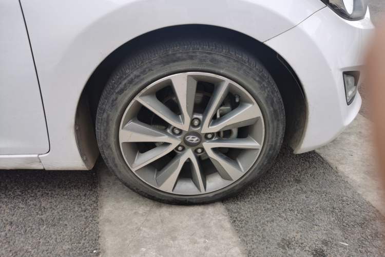 Used Hyundai Elantra (5th Generation / Langdong) 2015 1.6L Automatic Luxury Model
