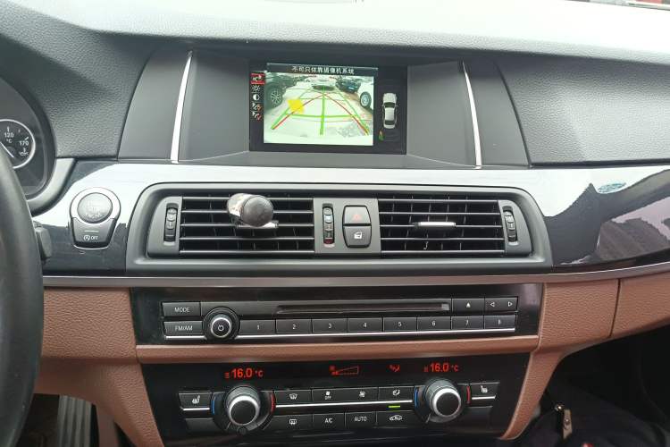 Used BMW 5 Series 2017 520Li Elegant Edition
