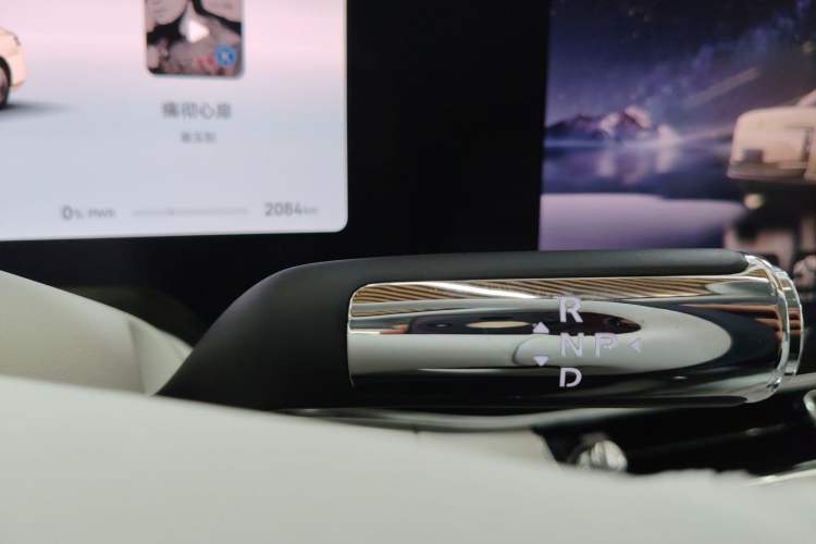 Used Hima S800 2025 Model, Range-Extended Starlight Executive Edition, 4 Seats Gear Lever