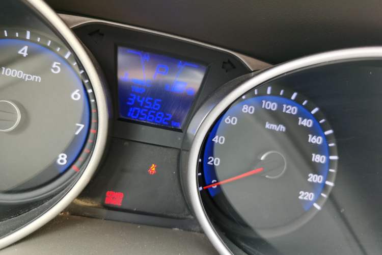 Used Hyundai ix35 2012 2.0L Automatic Two-Wheel Drive Elite Edition GLS Odometer Close Up