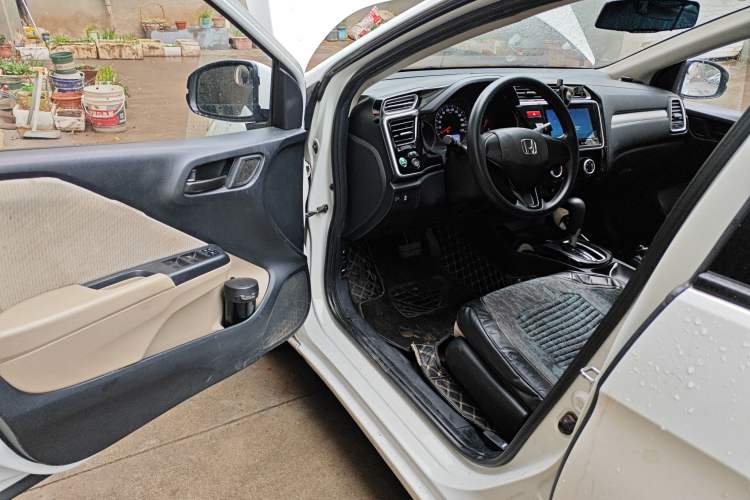 Used Honda Greiz 2016 1.5L CVT Comfort Version
