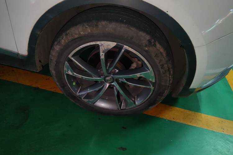 Used BORGWARD BX6 2018 28T Four-Wheel Drive GT Extreme Style Right Front Wheel Hub