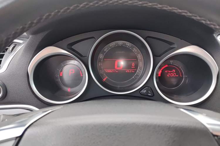 Used Citroen C4L 2013 1.6 THP Automatic Impression Edition Instrument Cluster