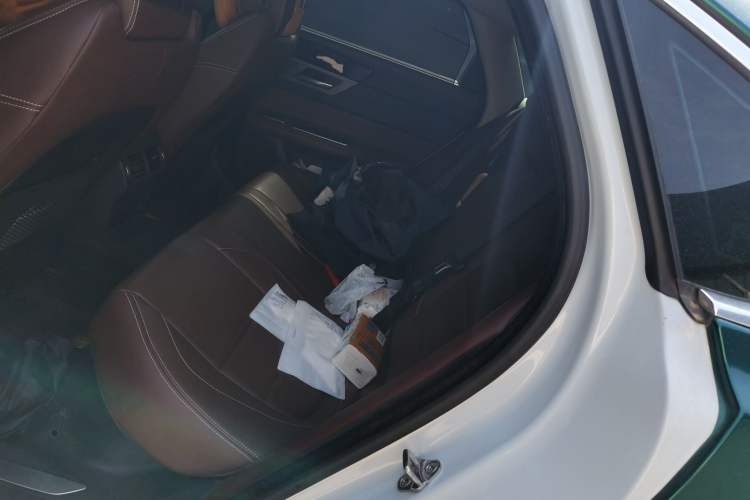 Used Jaguar XF 2016 XF 2.0T Two-Wheel-Drive R-Sport Sport Edition Left Rear Seat