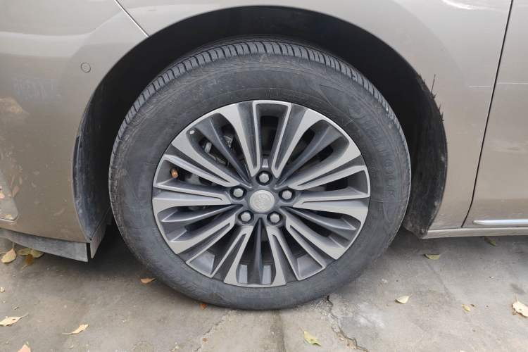 Used Buick GL8 2023 ES Lu Zun Flagship Model
