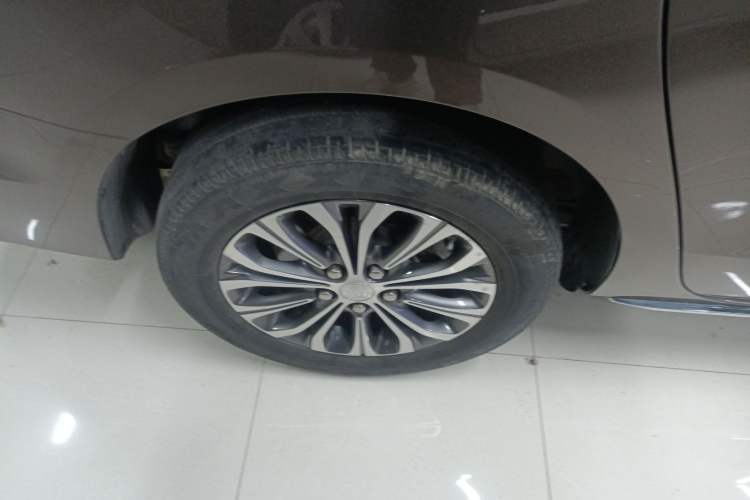 Used Buick GL8 2022 Land Business Class 652T Luxury Model Exterior 5